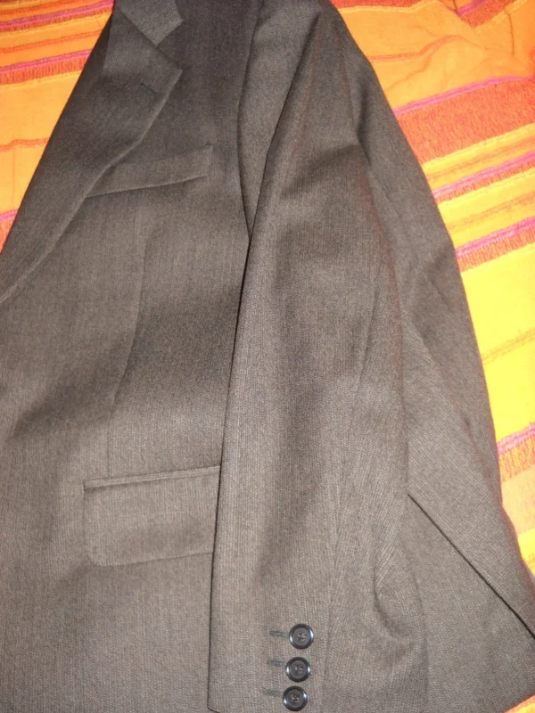 Completo Leonardo Marrone Uomo