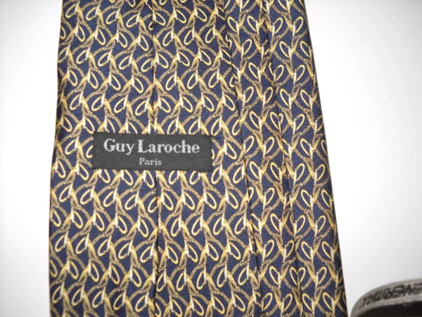 Cravatta Guy Laroche