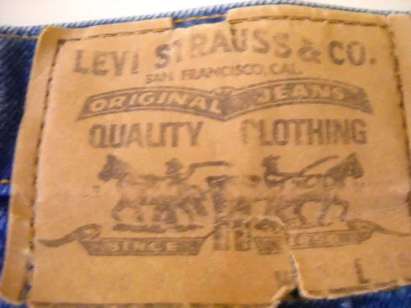 Jeans Levi's 630 Lotto 16