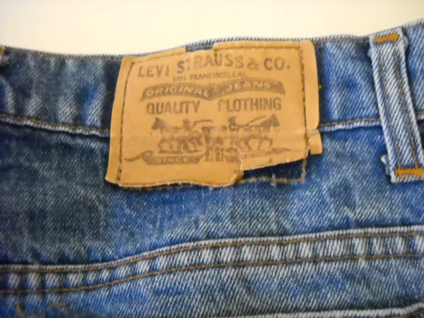 Jeans Levi's 630 Lotto 16