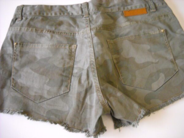 DSCN1295 Lotto 1 Bambina 12 Anni Shorts e Maglie